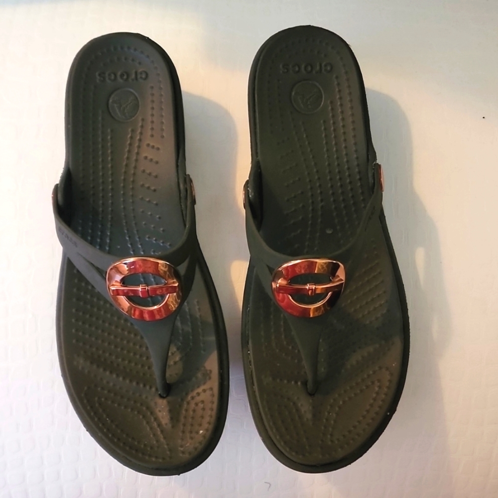 Brown Crocs - Size 8 Medium